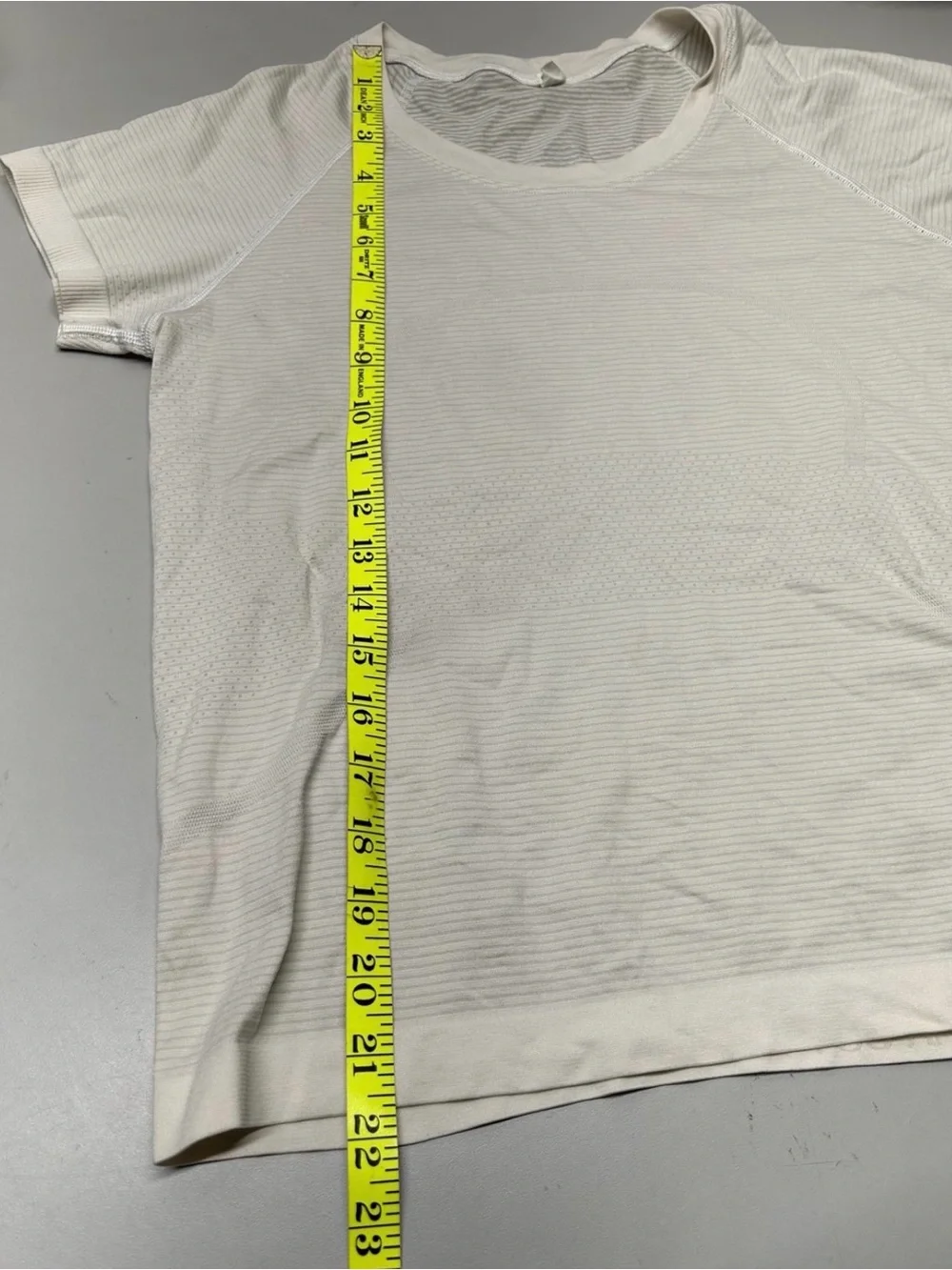 lululemon athletica Cream Short Sleeve Crew Tee